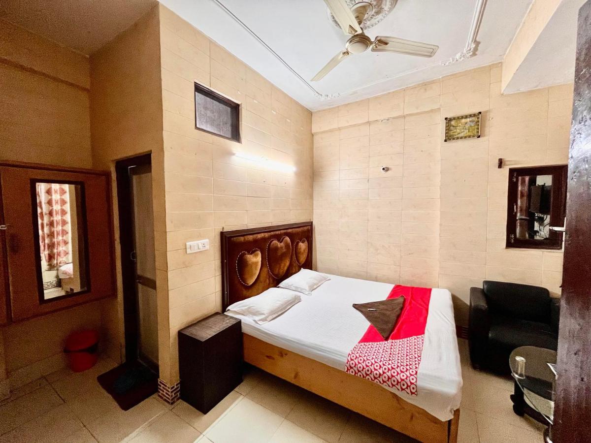 Hotel Raj Golden & Restaurant Pālampur 外观 照片